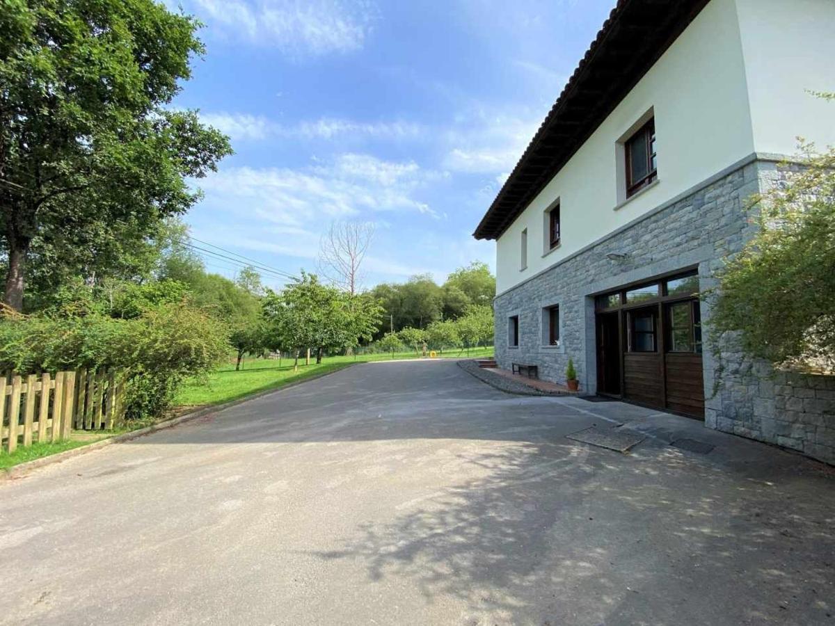 Casa De Los Carpinteros Arriondas Exterior photo